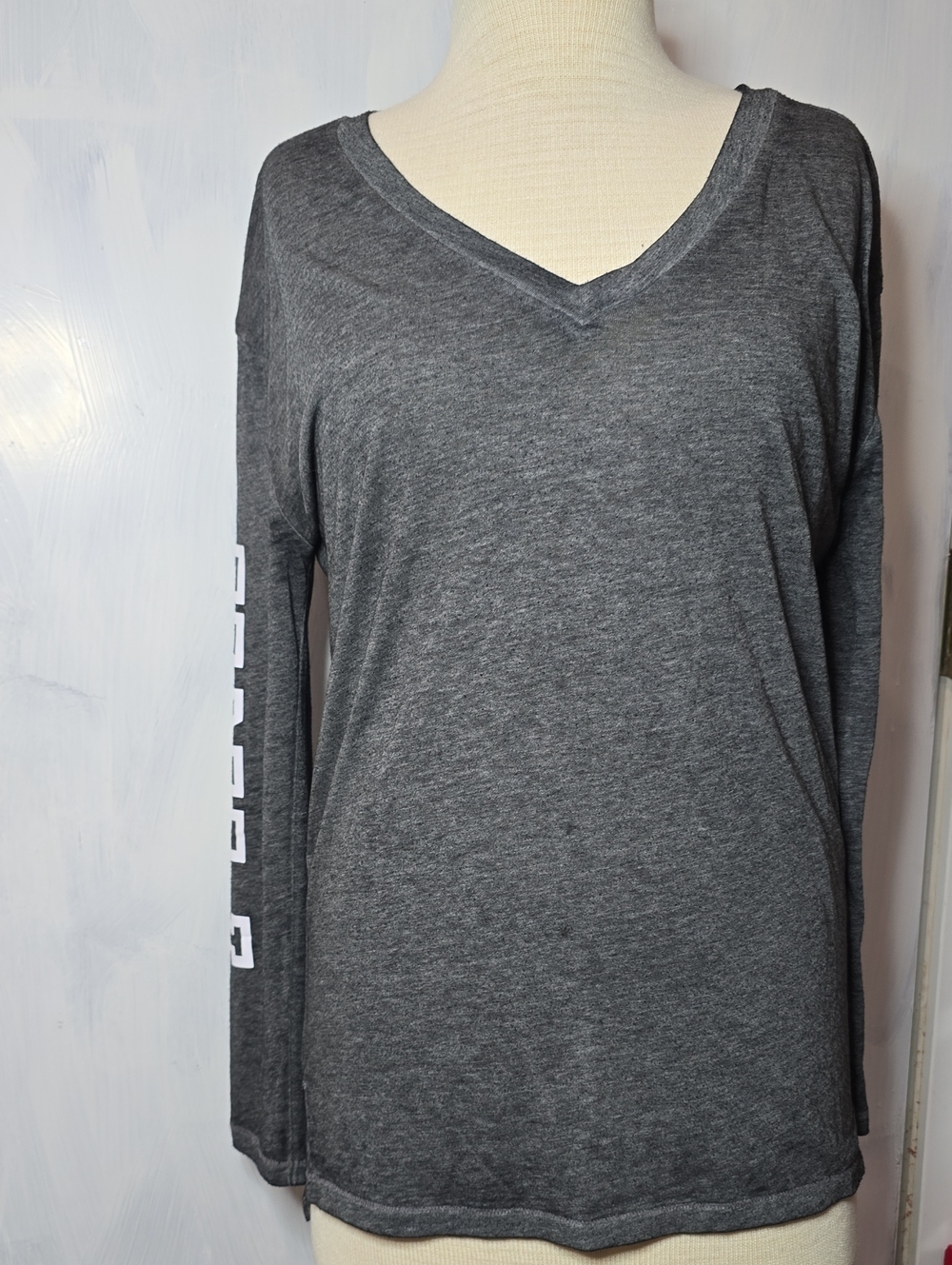 PINK Victoria's Secret Gray V-Neck Long Sleeve Tee